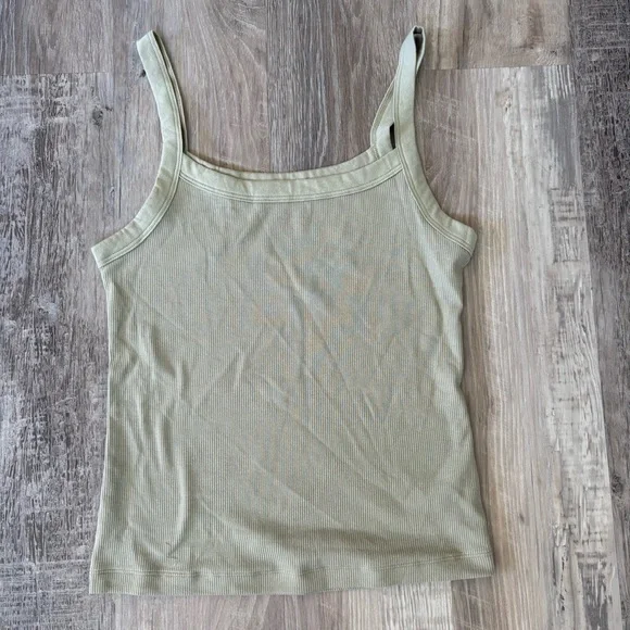 American Eagle sage colored tank Size M - Picture 3 of 5